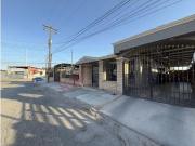 Espaciosa Casa en Esquina en la Tradicional Colonia...