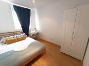 Espaciosa habitación doble en Bailén