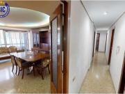 ? Espaciosa Vivienda en C/ Sanahuja Castellón centro con...