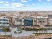 ESPACIOSO APARTAMENTO DE 3 DORMITORIOS EN LA PLAYA
