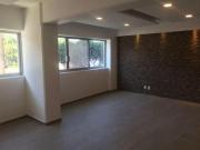 Espacioso departamento con excelente ubicación con...