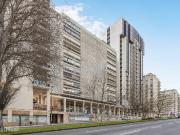 Espao destinado a servios com 442 m2 em plena Av.dos...