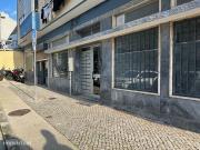 Espao para stand ou garagem