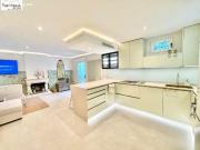 ESPECTACULAR ADOSADO RECIEN REFORMADO EN UNA...