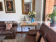 Espectacular Apartamento En Arriendo Sector Los Balsos...