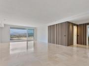 Espectacular apartamento totalmente renovado en alquiler...