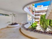 Espectacular apartamento totalmente renovado en alquiler...