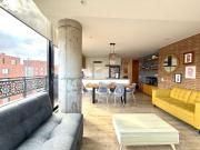 Espectacular apto con balcon