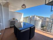 Espectacular ático con vistas al mar y montaña en La...