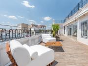 Espectacular ático de 310 m² ubicado en la quinta planta...