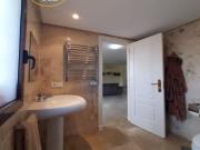 ESPECTACULAR BAJO EN LAS LOMAS DE MARBELLA CLUB !