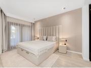 ESPECTACULAR BAJO EN URBANIZACIÓN TORRE BERMEJA ESTEPONA