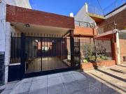 Espectacular casa 4 ambientes en venta con quincho,...