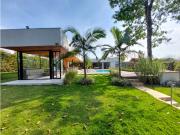 ESPECTACULAR CASA CAMPESTRE