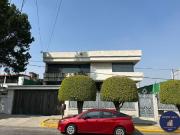 ESPECTACULAR CASA CON ALBERCA EN SATÉLITE CIRCUITO...