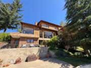 Espectacular Casa Con Hermosa Vista, Cercano A Los Trapenses