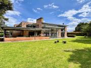 Espectacular casa con vista amplia en el conjunto...