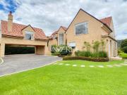 ESPECTACULAR CASA CON VISTA PANORAMICA EN SANTA ANA DE CHIA