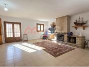 ESPECTACULAR CASA DE 268 m² TODA EXTERIOR, CON GARAGE...