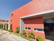 ESPECTACULAR CASA DE 2 NIVELES EN FRACCIONAMIENTO...