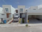 Espectacular Casa De 2 Niveles En Fraccionamiento...
