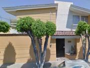 Espectacular Casa De 2 Niveles, Ubicada En Calle...