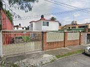 ESPECTACULAR CASA DE 2 NIVELES, UBICADA EN CALLE CALLE...