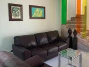 Espectacular Casa De 2 Niveles Ubicada En Calle Frijol,...