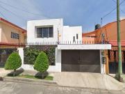 ESPECTACULAR CASA DE 2 NIVELES, UBICADA EN OLIVAR DEL...