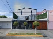 ESPECTACULAR CASA DE 2 NIVELES UBICADA EN ORURO,...