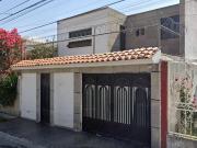 ESPECTACULAR CASA DE 2 NIVELES, UBICADAS EN LA CALLE... ESPECTACULAR CASA DE 2 NIVELES, UBICADAS EN LA CALLE...