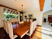 Espectacular casa de un piso con vista al campo de golf