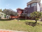 ESPECTACULAR CASA EN CHIA