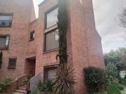 ESPECTACULAR CASA EN CHIA