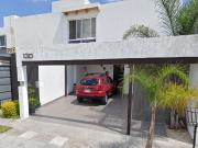 ESPECTACULAR CASA EN GRAN ZONA Con VISTA al PARQUE DE ¡...