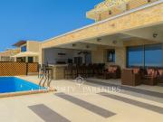 Espectacular casa en Hornitos con piscina y vista al mar