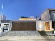 ESPECTACULAR Casa en Miradores de Manantiales I