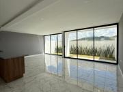 Espectacular casa en renta con opción a 4a recámara en...