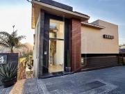 ESPECTACULAR CASA EN VENTA EN BOSQUE ESMERALDA CON... ESPECTACULAR CASA EN VENTA EN BOSQUE ESMERALDA CON...