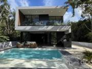 Espectacular Casa en Venta en Residencial Riviera Maya