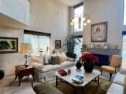 Espectacular casa en venta estilo mexicano, Bosques de...