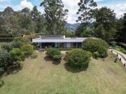 ESPECTACULAR CASA MODERNA EN PARCELACIÓN VIA RIONEGRO LA...