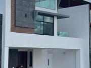 ESPECTACULAR CASA NUEVA EN VENTA EN LOMAS DE...