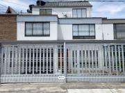 ESPECTACULAR CASA PARA VENTA Y/O ARRENDAMIENTO ESPECTACULAR CASA PARA VENTA Y/O ARRENDAMIENTO