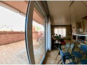 Espectacular casa pareada ideal para 2 familias!