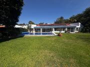 Espectacular casa privada en Colinas de Santa Fe, al Sur...