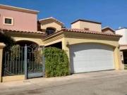 ESPECTACULAR CASA UBICADA EN “RESIDENCIAL LA JOLLA “...