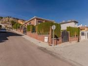 Espectacular chalet en Albolote Piscina