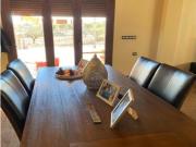 Espectacular chalet en zona tranquila en Yecla Umbría...