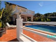 Espectacular chalet independiente con piscina y vistas...